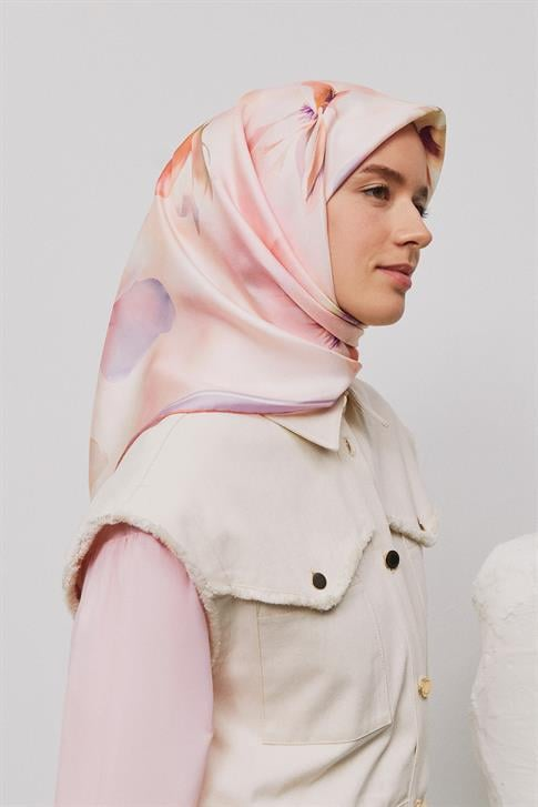 Armine Çiçek Desenli Saf İpek Twill Eşarp 9305D 54