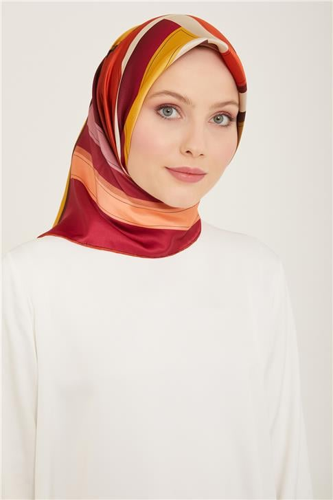 Armine Çiçek Desenli Sura İpek Eşarp 24Ya9123 5 55