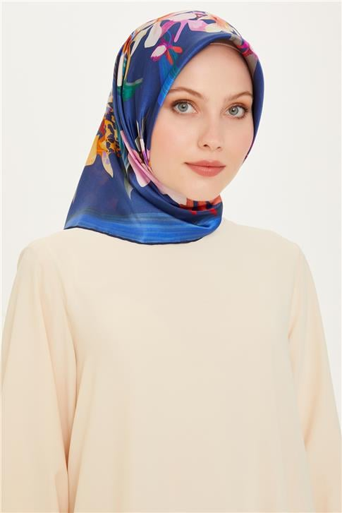 Armine Çiçek Desenli Sura Saf İpek Eşarp 9215D 81 80