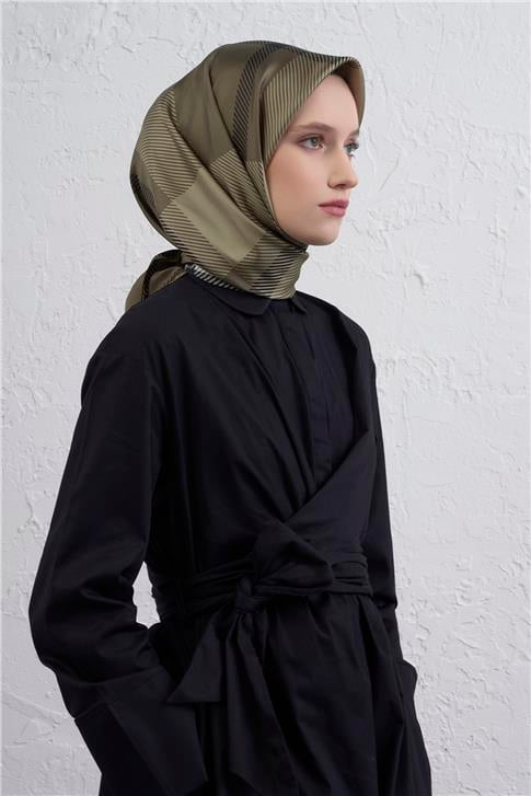 Armine Geometrik Desenli Saf İpek Twill Eşarp 9418D 34