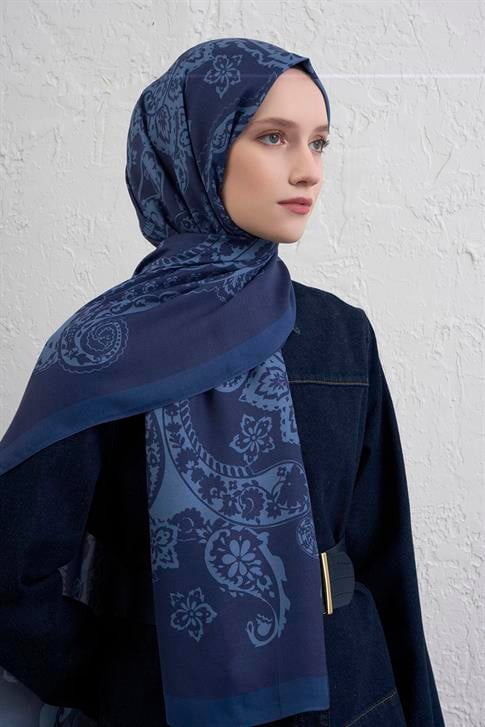 Armine İpek Tensel Etro Şal 25