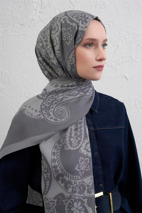 Armine İpek Tensel Etro Şal 32
