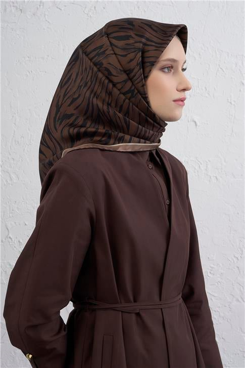 Armine Klasik Desenli Saf İpek Twill Eşarp 9435D 37