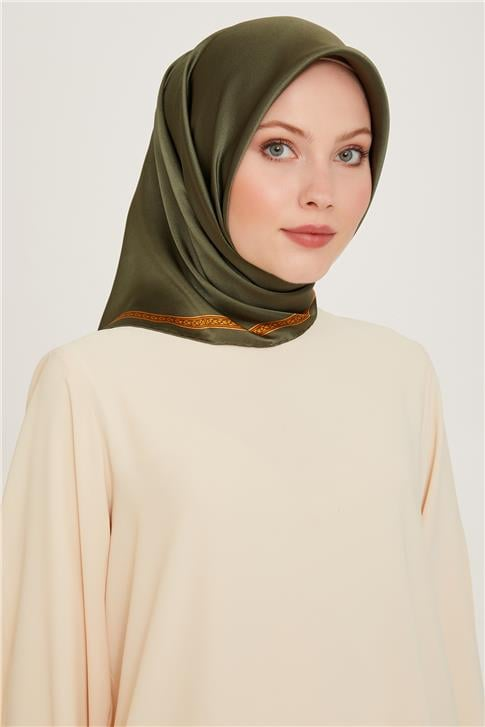 Armine Klasik Desenli Sura Saf İpek Eşarp 9261D 07 50