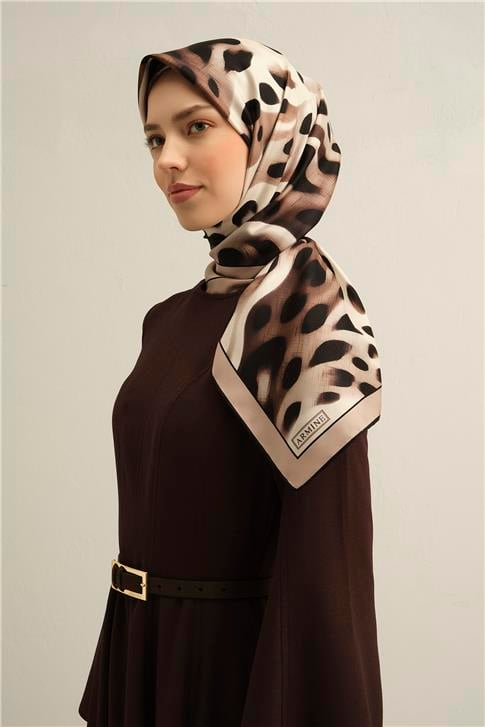 Armine Leopar Desenli Saf İpek Sura Eşarp 9320D 04