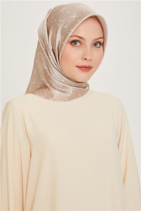 Armine Monogram Desenli Sura Saf İpek Eşarp 9207D 01 01