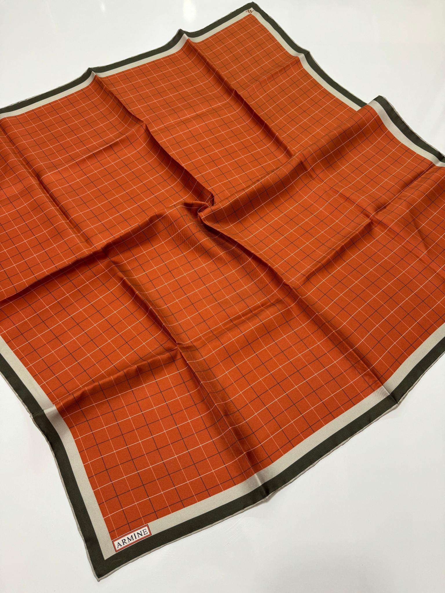 Armine Nostalji Serisi İpek Twill Eşarp 8014-41