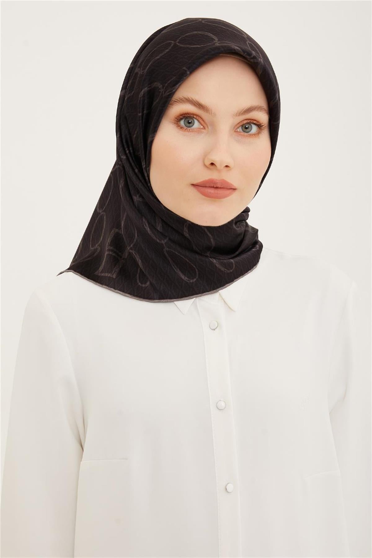 Armine Nostalji Serisi Sura İpek Eşarp 8925-48NS