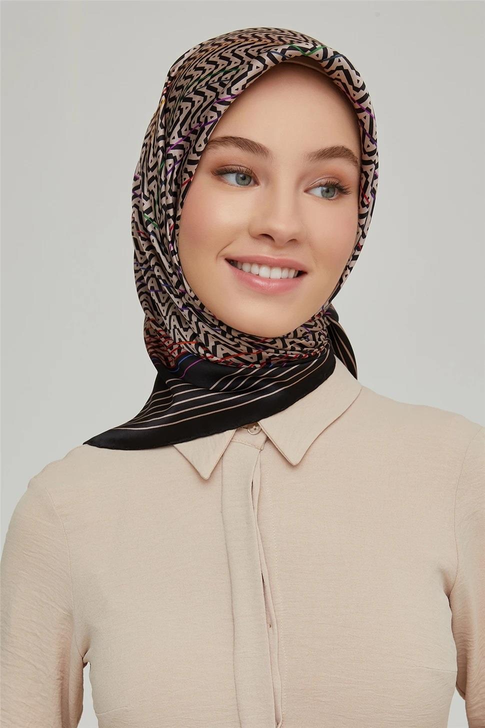 Armine Nostalji Serisi Sura İpek Eşarp 8631-09