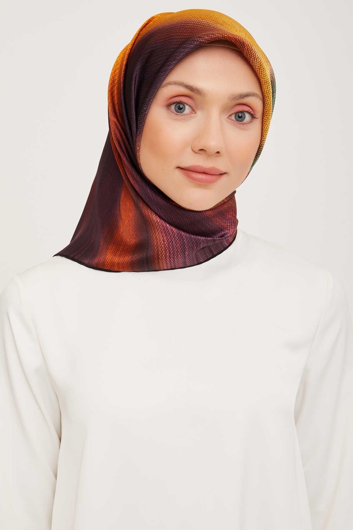 Armine Nostalji Serisi Sura İpek Eşarp 9017-52NS