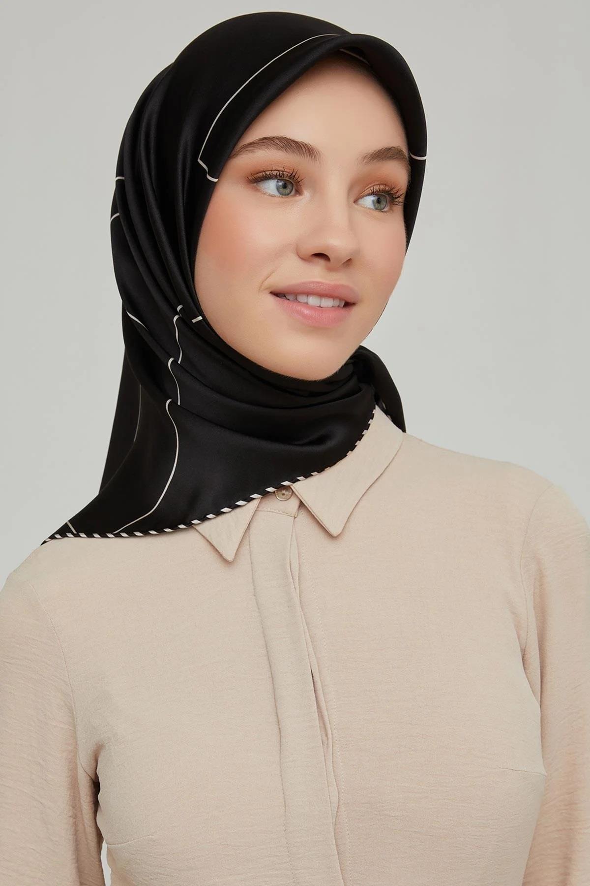 Armine Nostalji Serisi Sura İpek Eşarp 8655-02NS