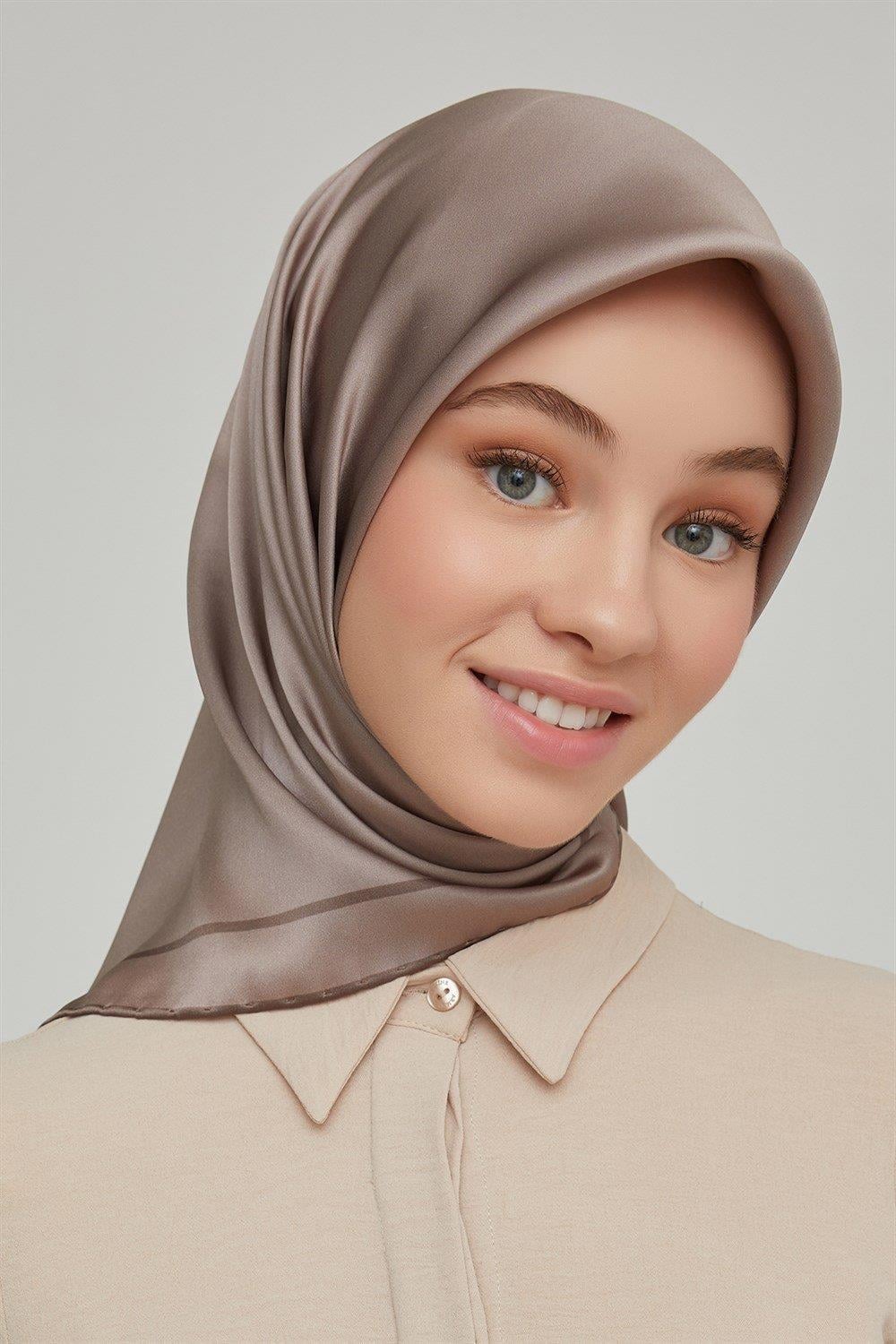 Armine Nostalji Serisi Sura İpek Eşarp 8668-08NS
