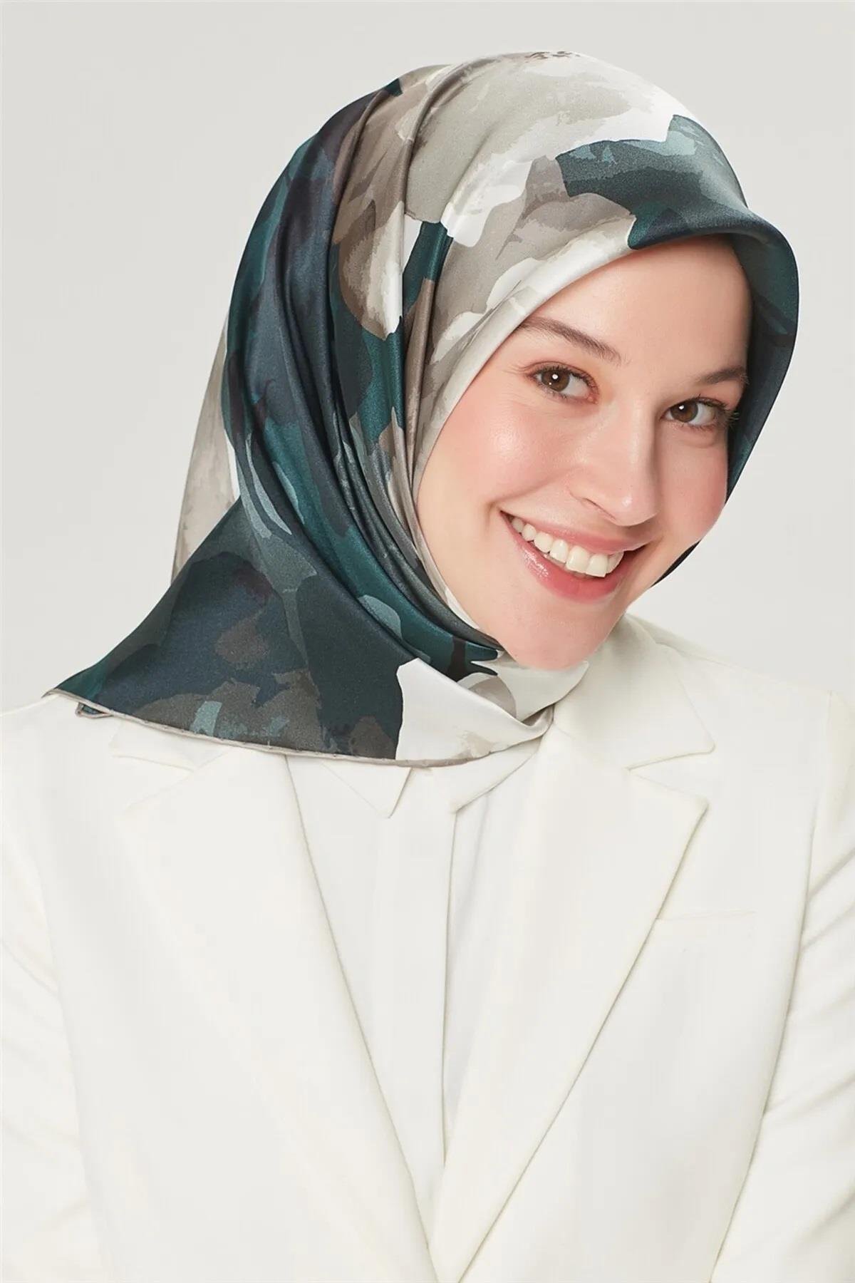 Armine Nostalji Serisi Twill İpek Eşarp  8534-82
