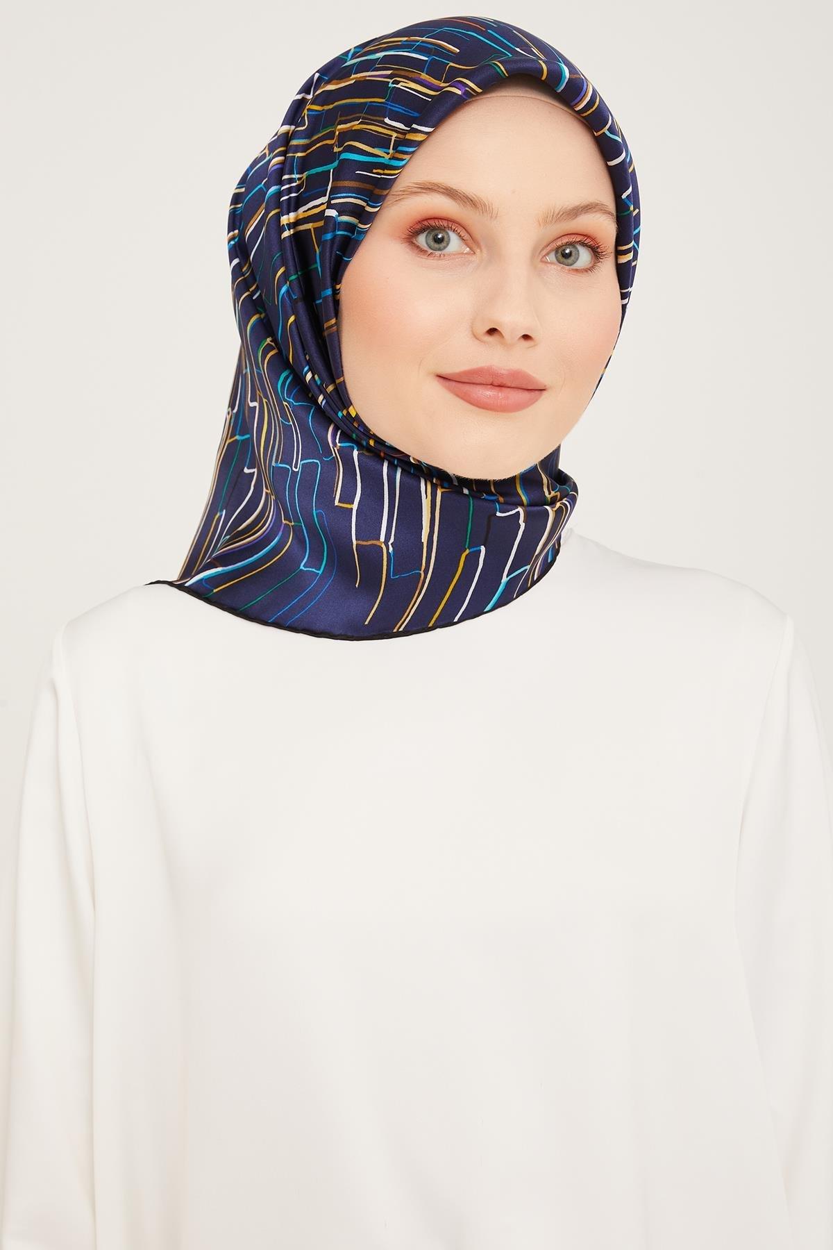Armine Nostalji Serisi Twill İpek Eşarp 9027-51NT