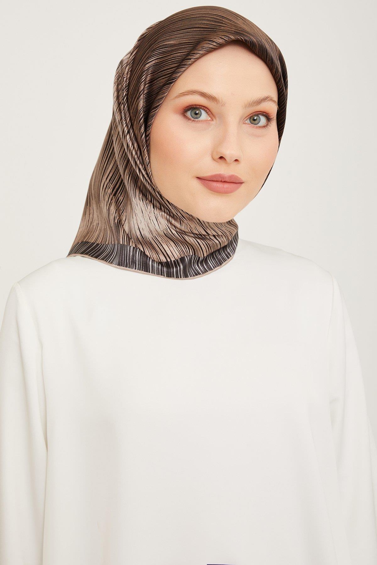 Armine Nostalji Serisi Twill İpek Eşarp 9005-07NT