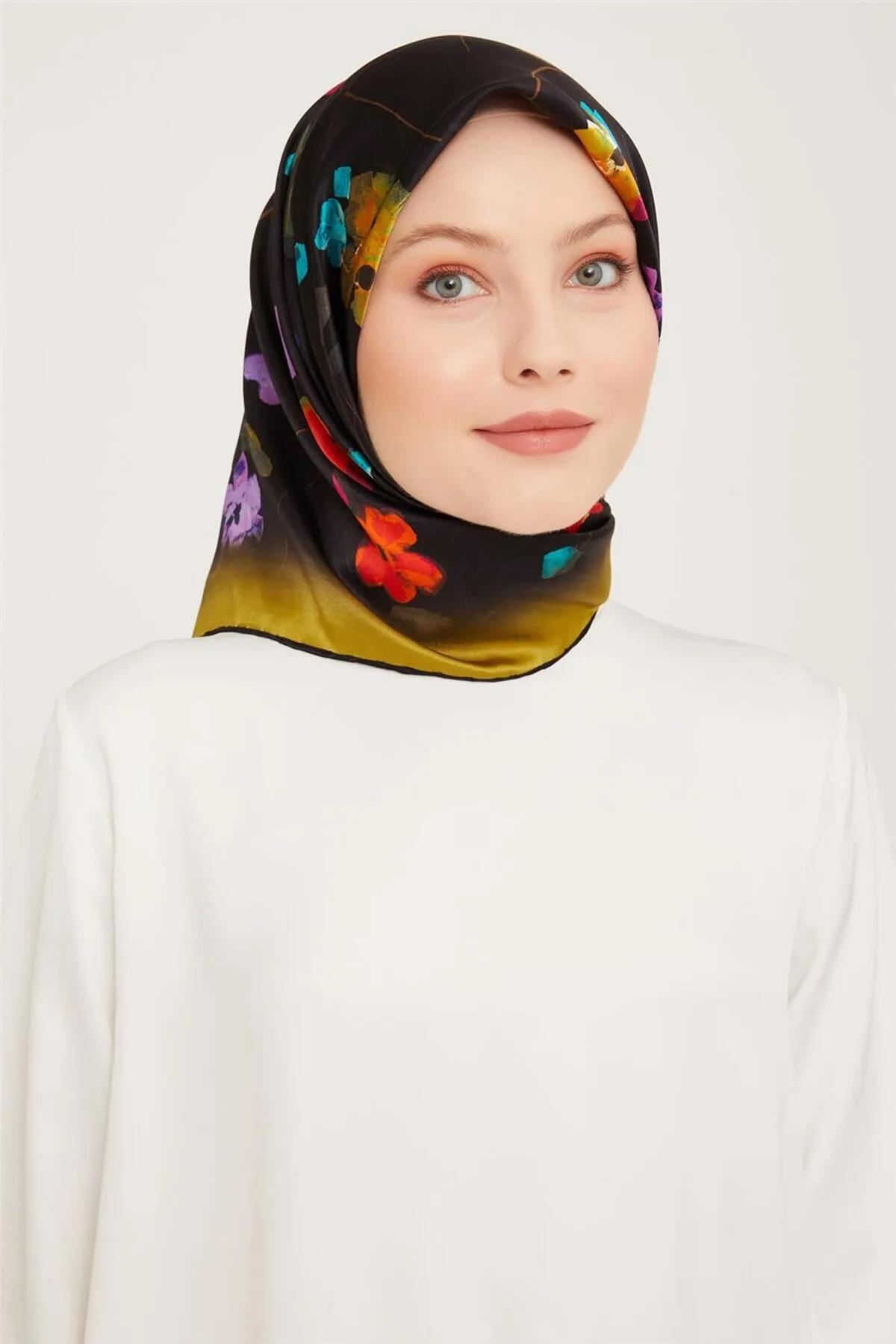 Armine Nostalji Serisi Twill İpek Eşarp 9048-01NT