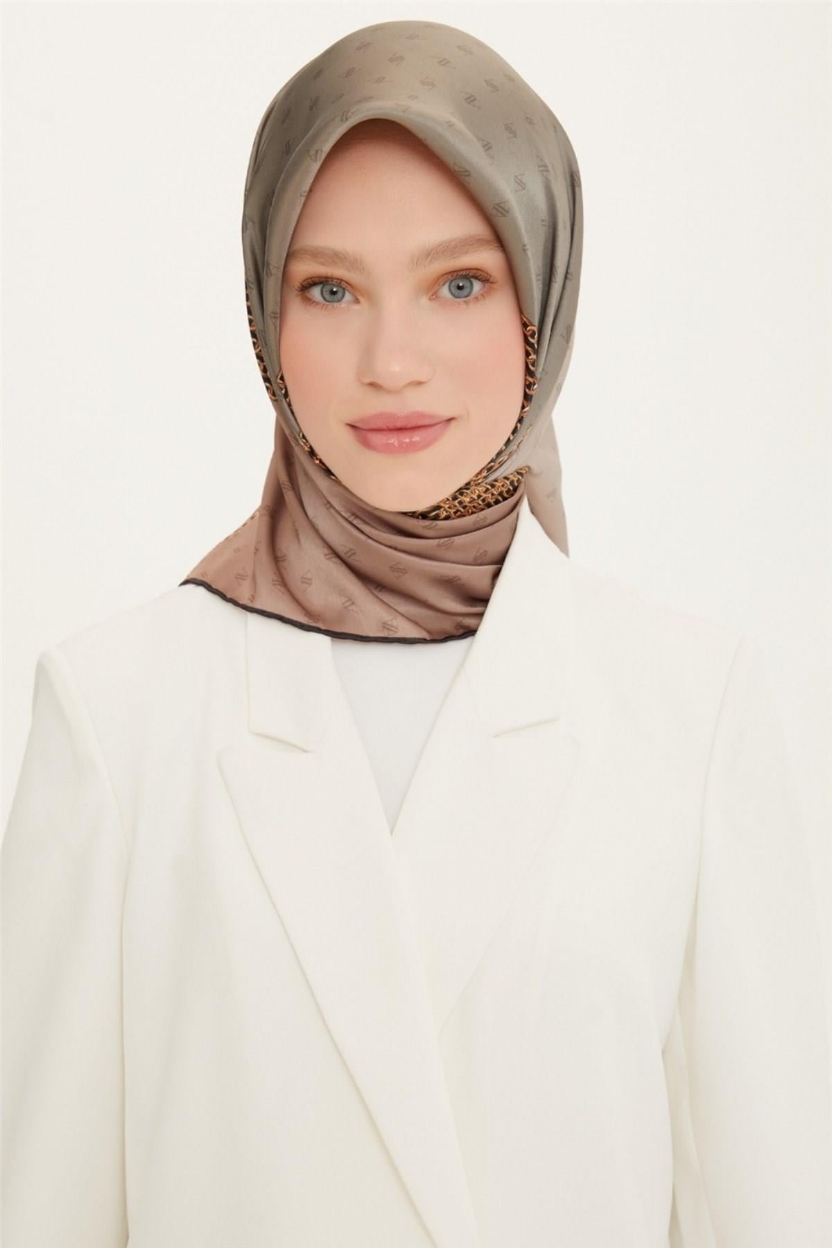 Armine Özel Nostalji Serisi Sura İpek Eşarp Modelleri 8113DS-33