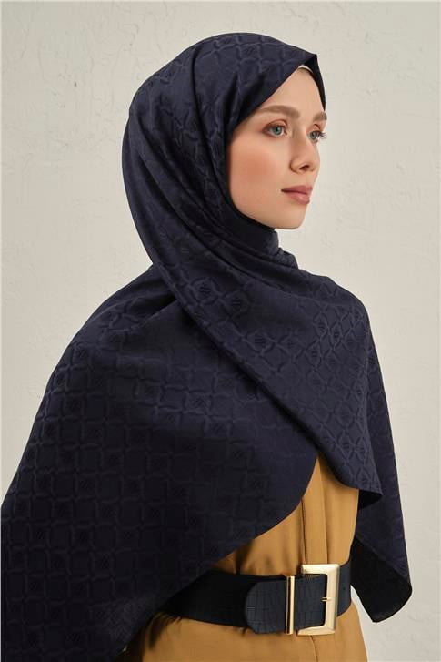 Armine Pamuk  Floş Monogram Zincir Şal 1 02