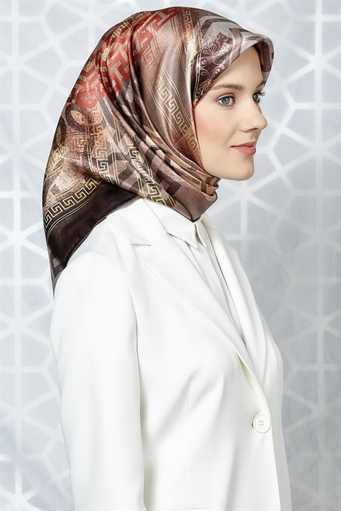 Armine Sura İpek Eşarp 19Ka8245 01