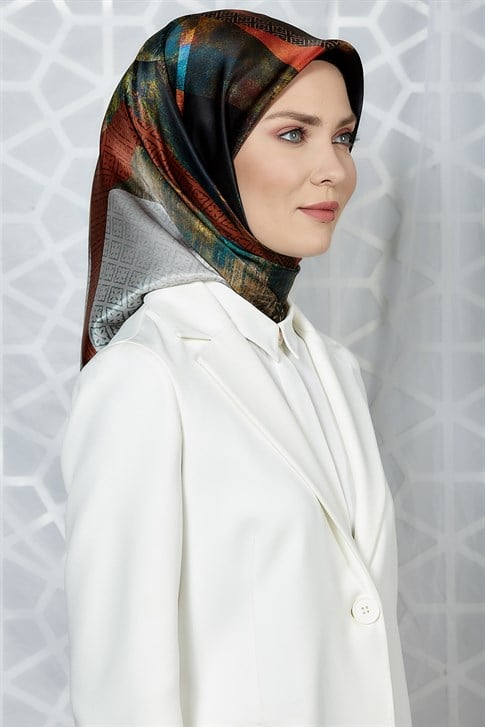 Armine Sura İpek Eşarp 19Ka8271 02