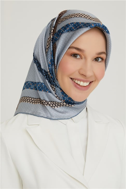 Armine Sura İpek Eşarp 21Ka8603 34