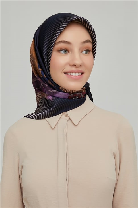 Armine Sura İpek Eşarp 21Ka8605 01