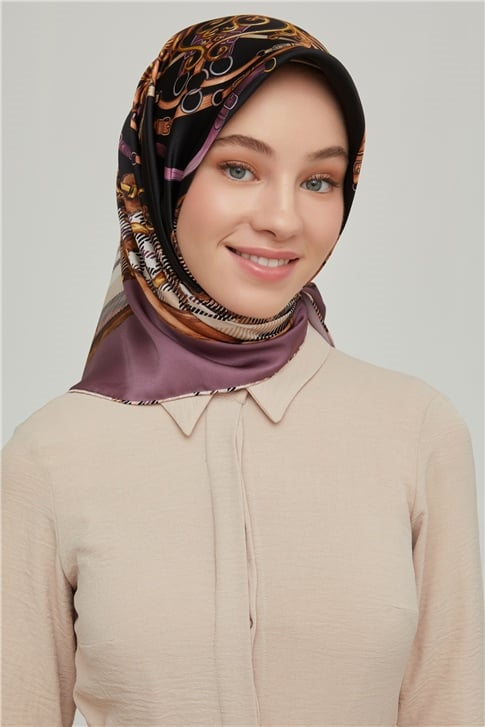 Armine Sura İpek Eşarp 21Ka8607 03