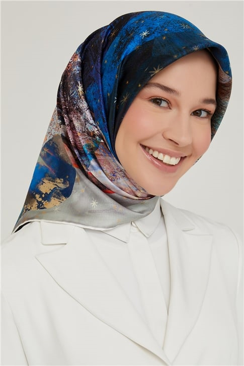 Armine Sura İpek Eşarp 21Ka8608 02