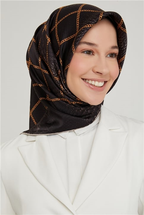 Armine Sura İpek Eşarp 21Ka8609 01