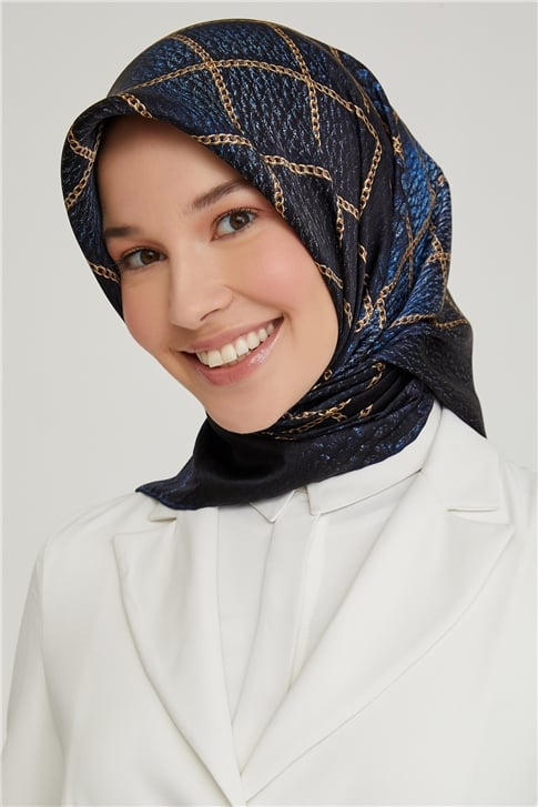 Armine Sura İpek Eşarp 21Ka8609 39