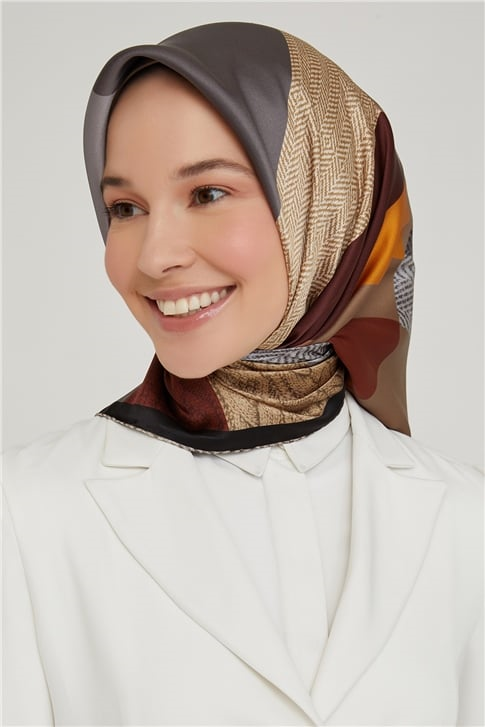 Armine Sura İpek Eşarp 21Ka8610 32