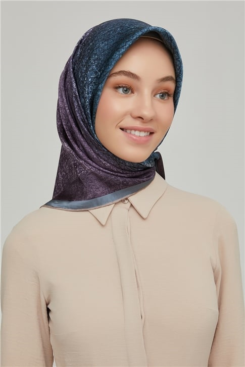 Armine Sura İpek Eşarp 21Ka8611 02