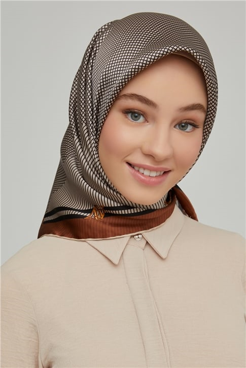 Armine Sura İpek Eşarp 21Ka8616 32
