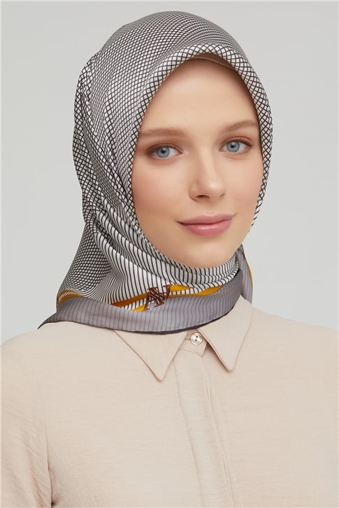 Armine Sura İpek Eşarp 21Ka8616 40