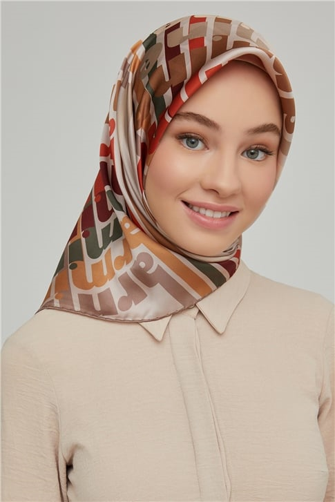 Armine Sura İpek Eşarp 21Ka8617 07