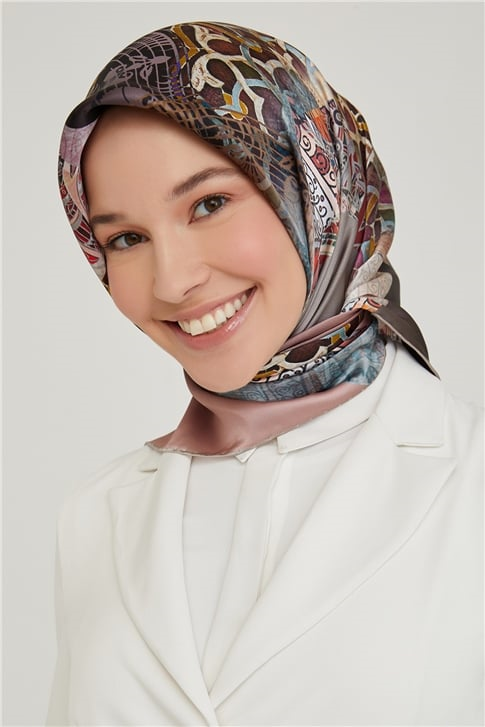Armine Sura İpek Eşarp 21Ka8622 05