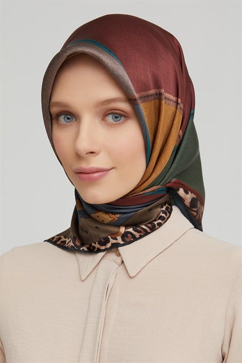 Armine Sura İpek Eşarp 21Ka8626 36