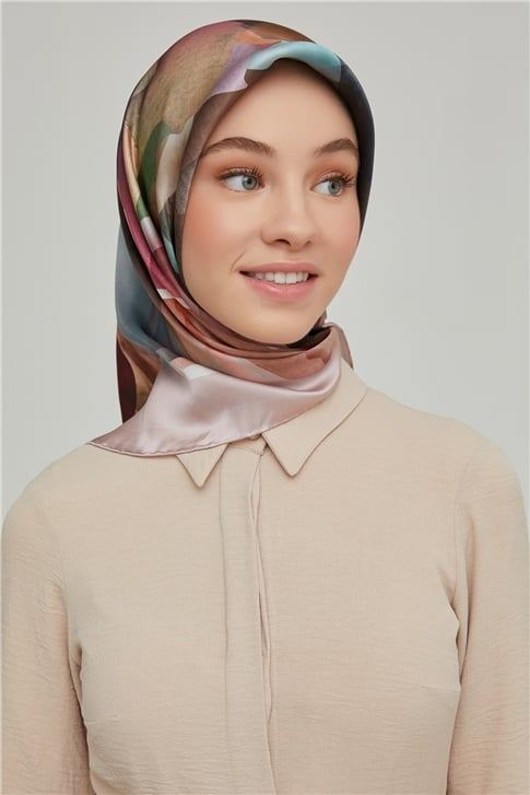 Armine Sura İpek Eşarp 21Ka8628 08