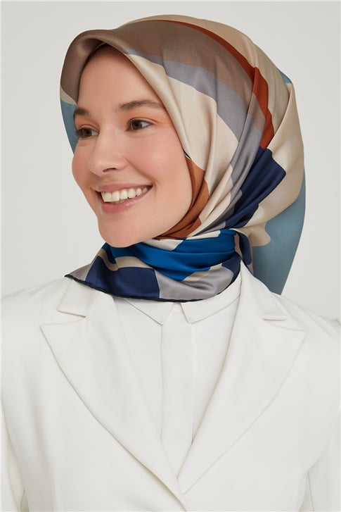 Armine Sura İpek Eşarp 21Ka8629 38