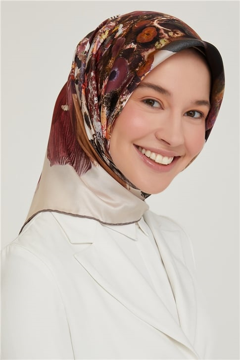Armine Sura İpek Eşarp 21Ka8630 07