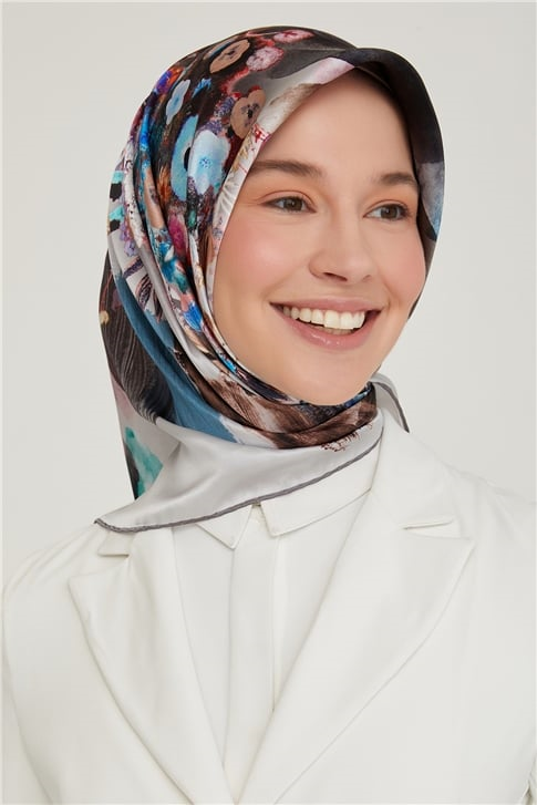 Armine Sura İpek Eşarp 21Ka8630 08