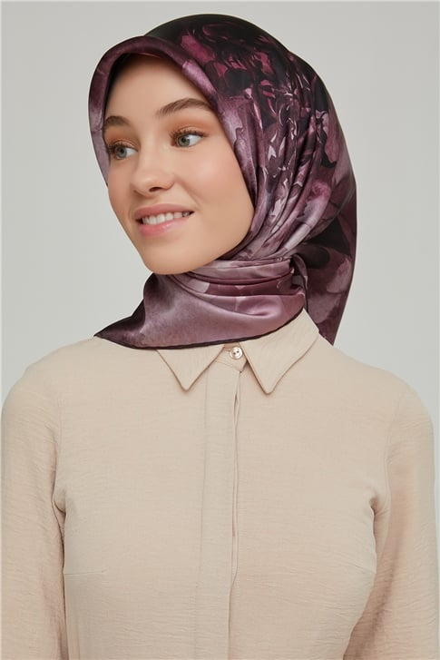 Armine Sura İpek Eşarp 21Ka8632 07
