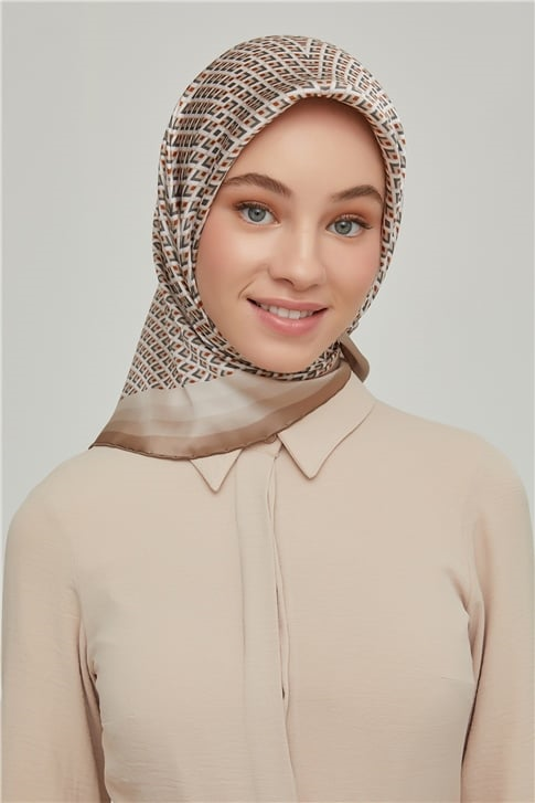 Armine Sura İpek Eşarp 21Ka8634 33