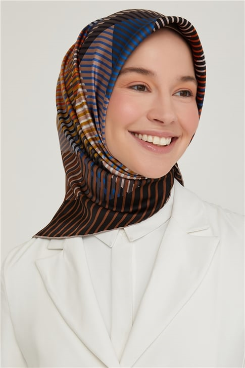 Armine Sura İpek Eşarp 21Ka8635 34
