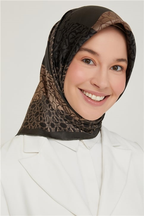 Armine Sura İpek Eşarp 21Ka8638 10