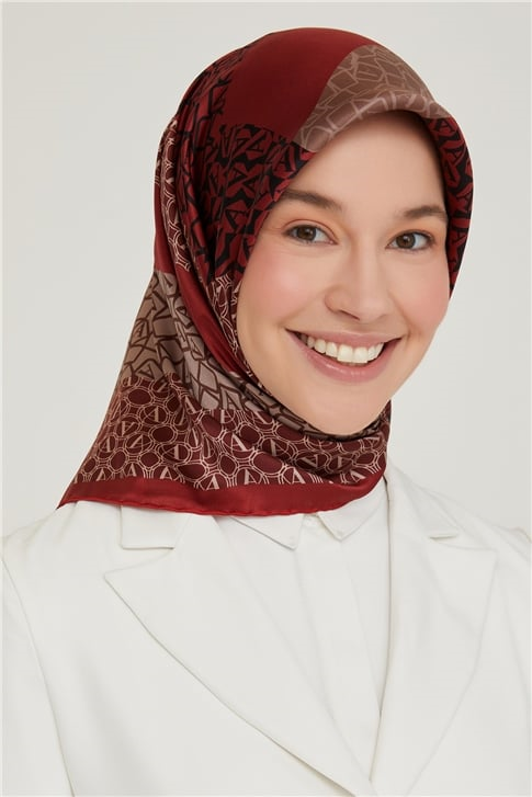 Armine Sura İpek Eşarp 21Ka8638 12