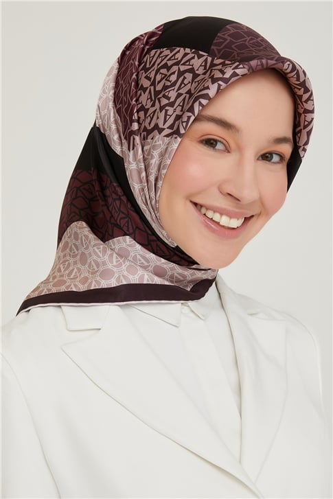 Armine Sura İpek Eşarp 21Ka8638 31