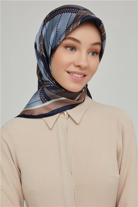 Armine Sura İpek Eşarp 21Ka8640 11
