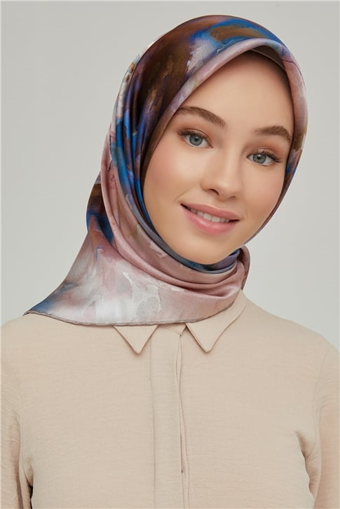 Armine Sura İpek Eşarp 21Ka8645 04