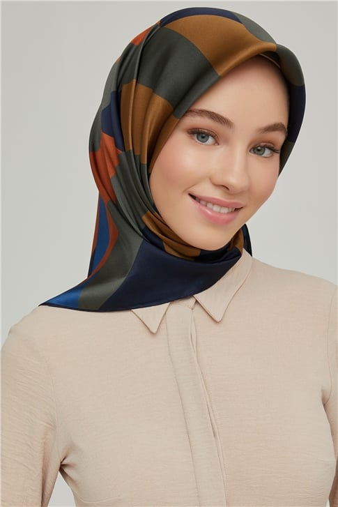 Armine Sura İpek Eşarp 21Ka8646 32